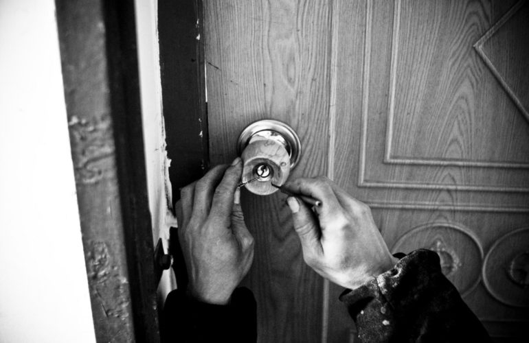 IRC WEB Services 3330717340_bb617e4054_k-770x500 Post Status Upgrade — Zen and the Art of Lockpicking 3330717340_bb617e4054_k-770x500 Post Status Upgrade — Zen and the Art of Lockpicking design tips