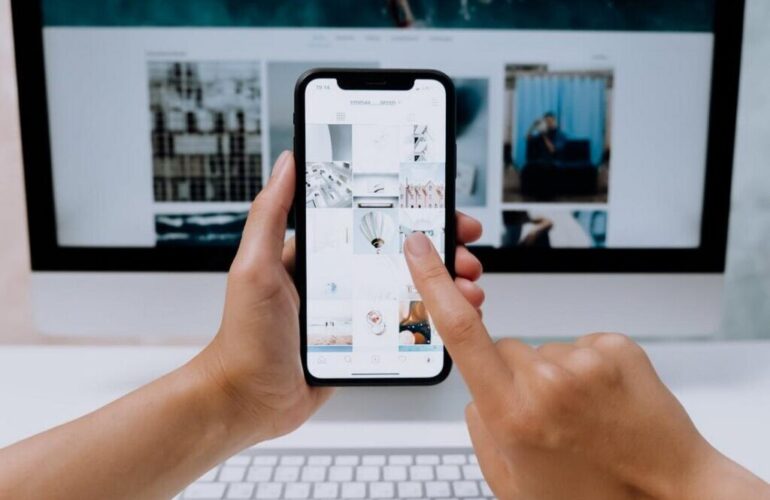 Why-Touch-First-Design-Matters-1024x683-1-770x500 Designing for Touch: How Finger-Friendly UI Enhances UX design tips 