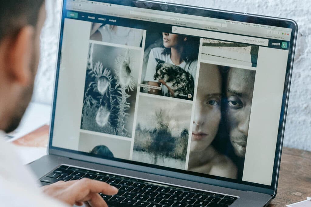 top-storytelling-portfolio-1024x683-1 Portfolio Storytelling: How to Present Your Work Like a Narrative design tips 