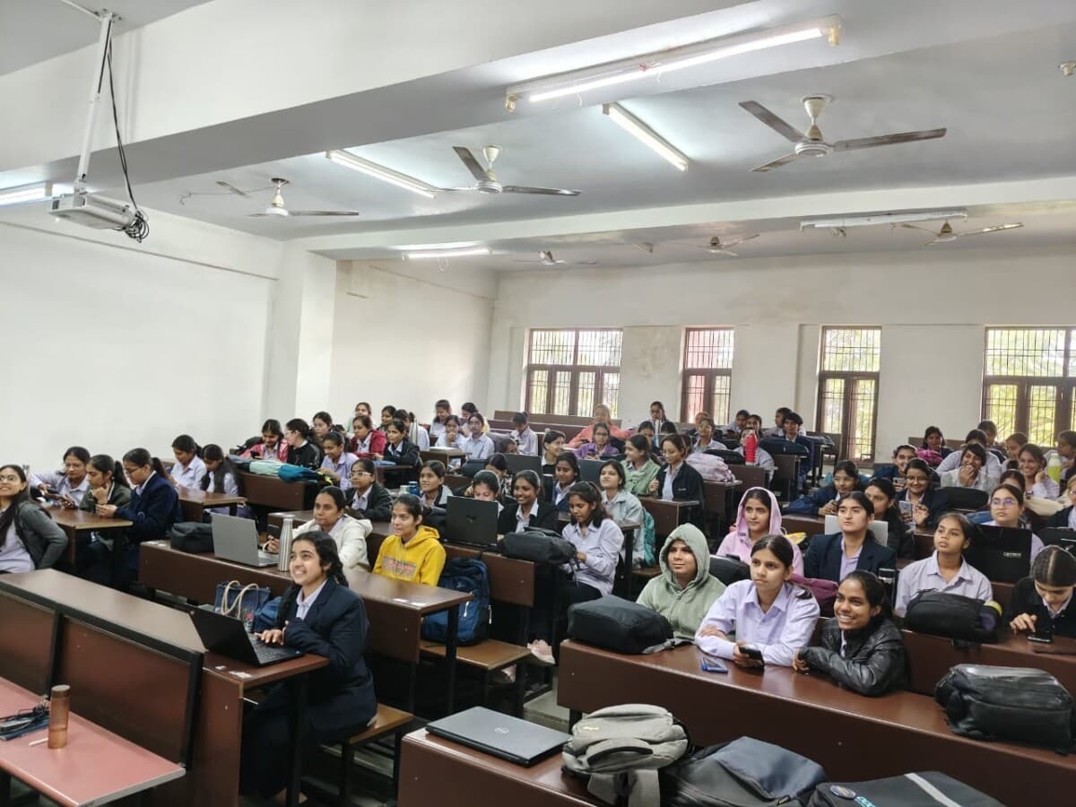 PHOTO-2025-11-24-16-36-20-1 WordPress Student Clubs Build Momentum WPDev News 